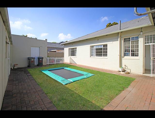 3 BEDROOM FREEHOLD FOR SALE IN HIGHLANDS NORTH
